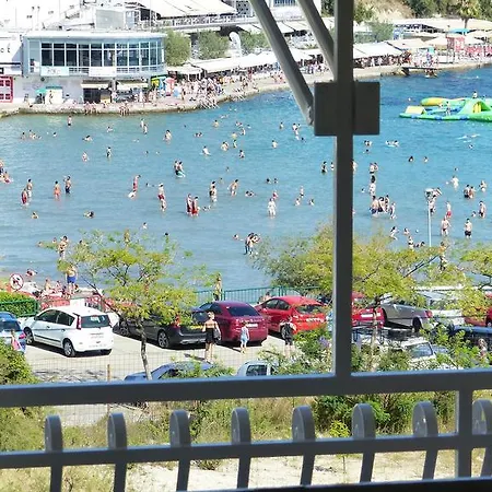 Beach Bacvice Апартаменты Сплит