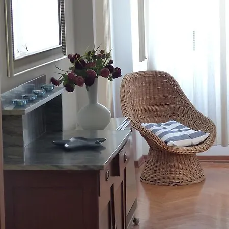 Beach Bacvice Апартаменты *